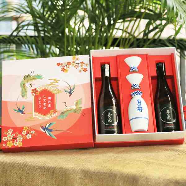 Hộp Quà Tết Sake kèm bình chén C03